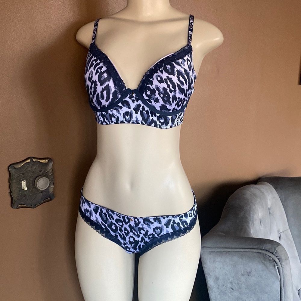 BCBG Bra & Pantie thong SET 34C Medium purple